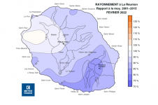 Rapport à la normale de rayonnement global journalier à la Réunion - Février 2022