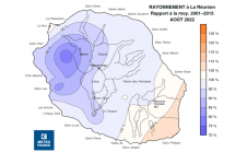 Rapport à la normale de rayonnement global journalier à La Réunion - Août 2022