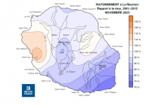 Rapport à la normale de rayonnement global journalier à la Réunion - Novembre 2023