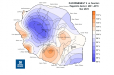Rapport à la normale de rayonnement global journalier à La Réunion - mai 2025