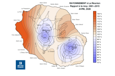 Rapport à la normale de rayonnement global journalier à la Réunion - Avril 2026