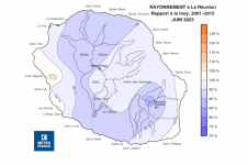 Rapport à la normale du rayonnement global journalier à La Réunion - Juin 2023