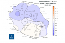 Rapport à la normale de rayonnement global journalier à la Réunion - Mars 2024