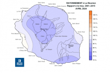 Rapport à la normale de rayonnement global journalier à la Réunion - avril 2024