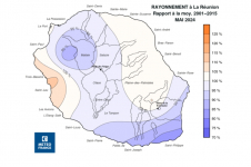 Rapport à la normale de rayonnement global journalier à La Réunion - mai 2024